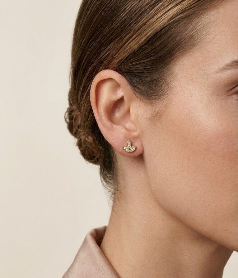 Lotus 14 Ayar Altın Küpe