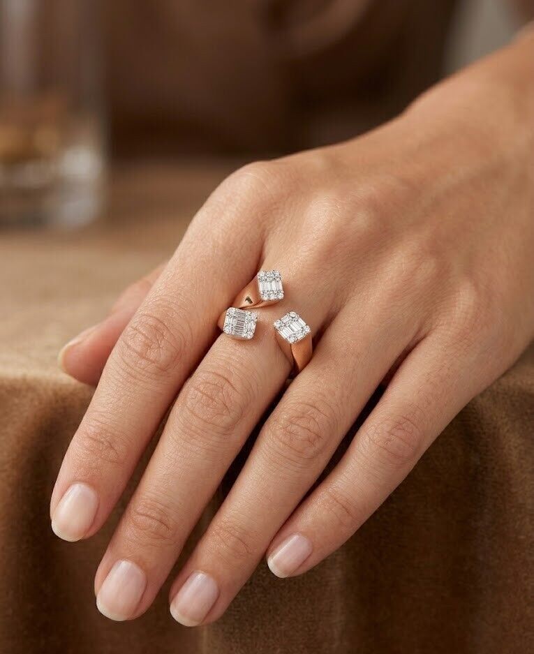 Üç Kol Baget Pırlanta Yüzük