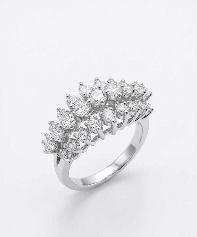 Kutupsal Işıltı Pırlanta Yüzük