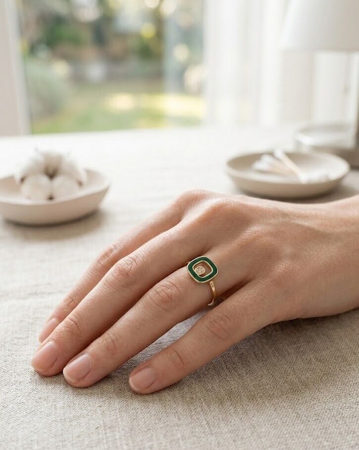 Yeşil Mineli 14 Ayar Altın Yüzük