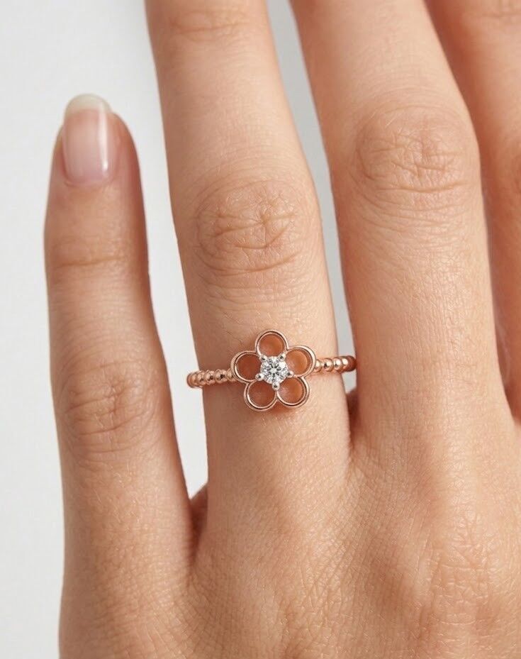 Taşlı Çiçek 14 Ayar Altın Yüzük