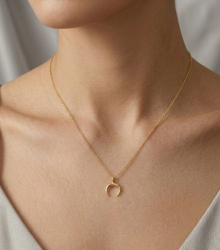 Hilal 14 Ayar Altın Kolye